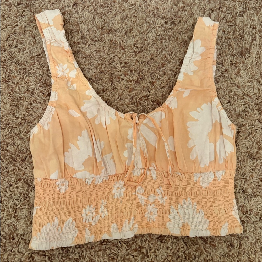 American Eagle Outfitters Peach Floral Crop Top